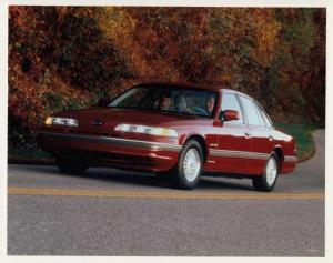 1992 Ford Crown Victoria Color Press Photo 0317