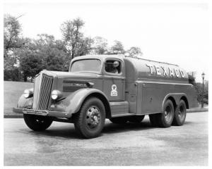 1947-1948 White Tank Truck Press Photo - Texaco
