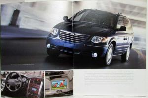 2006 Chrysler Town & Country Sales Brochure - Canadian