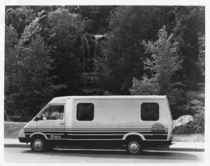 1983 Itasca Phasar by Winnebago Press Photo and Release 0004