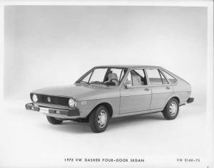 1975 Volkswagen Dasher 4-Door Press Photo 0041