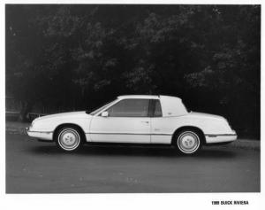 1989 Buick Riviera Press Photo 0177