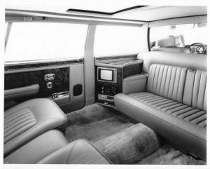 1988 Rolls-Royce Silver Spur Limousine Interior Press Photo and Release 0007