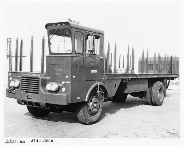 1961 White 3000 Series - 3026 Util-I-Deck Truck Press Photo 0146