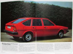 1982 Volkswagen VW Passat Sales Brochure - German Text