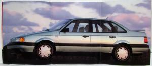1990 Volkswagen VW Passat Sales Brochure