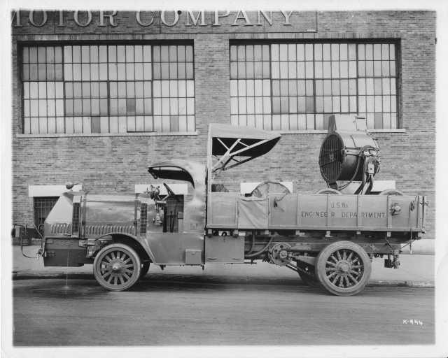 1916-1918 Mack AC Search Light Truck Press Photo 0305