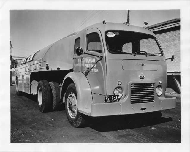 1949 White 3000 Series Truck Press Photo 0169 - Pan-Am Southern Corporation