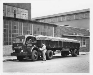1950s White 3000 Series Truck Press Photo 0172 - Follansbee