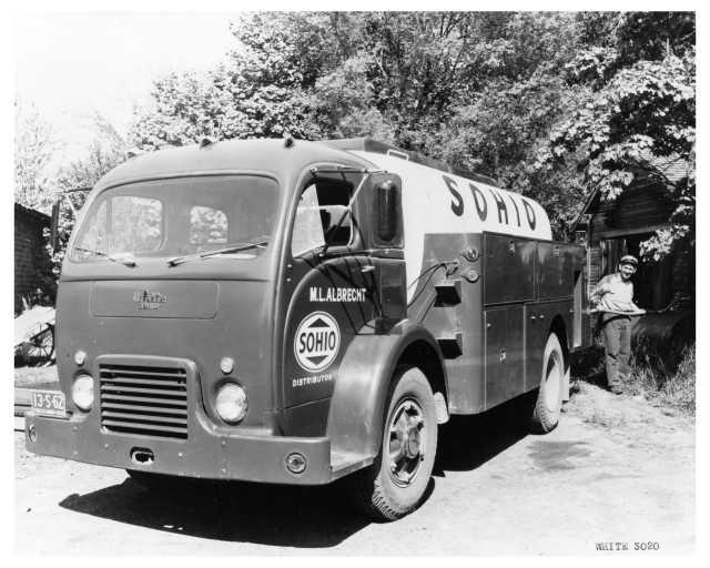 1950s White 3000 Series Truck Press Photo 0241 - ML Albrecht SOHIO Distribution