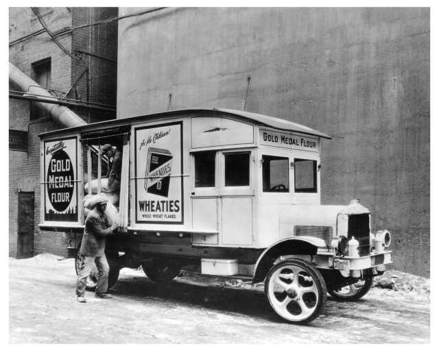 1927 White Model 40 Panel Truck Press Photo 0245 - Gold Medal Flour & Wheaties