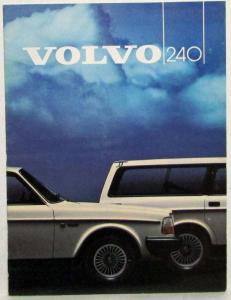 1985 Volvo 240 Sales Folder - French Text