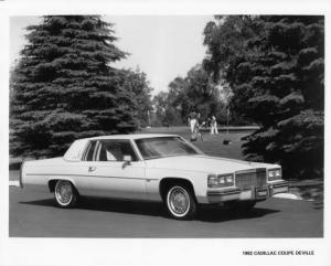 1982 Cadillac Coupe DeVille Press Photo 0179