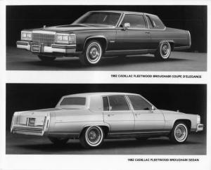 1982 Cadillac Fleetwood Brougham Coupe D'Elegance and Sedan Press Photo 0181