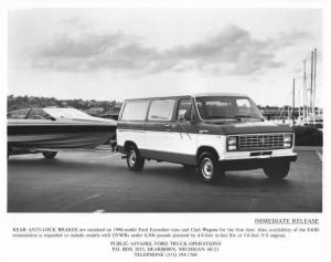 1990 Ford Econoline/Club Wagon Press Photo 0345