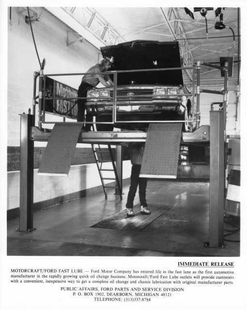 1990 Ford Motorcraft Fast Lube Press Photo 0346