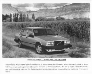 1989 Volvo 740 Turbo Press Photo 0027