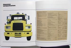 1978 Mack Fire Pumper Features Sales Brochure Original