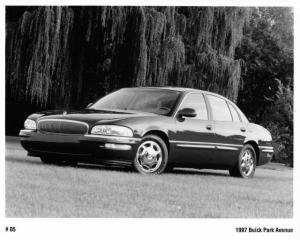 1997 Buick Park Avenue Press Photo 0196