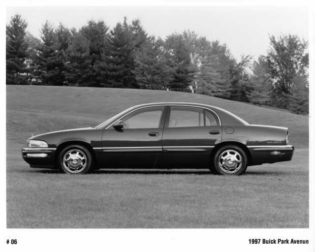 1997 Buick Park Avenue Press Photo 0197