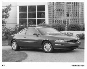 1997 Buick Riviera Press Photo 0206