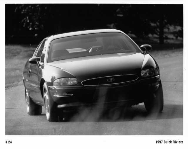 1997 Buick Riviera Press Photo 0208