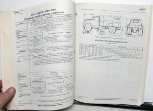 1977 GMC Medium/Heavy Duty Trucks Data Book B-1 Dealer Reference Facts Options