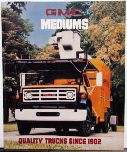 1981 GMC Medium Trucks Series 5000 6000 7000 CANADIAN Sales Brochure Original