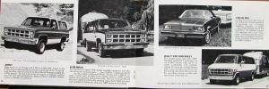 1981 GMC Trucks Receration & Work Sales Brochure MAILER Original