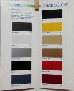 1982 GMC S 15 Pickup Truck Paint Color Chips Sales Brochure Folder Original