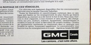 1983 GMC Suburban Canadian French Text Sales Brochure Folder Original