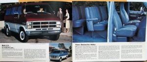 1983 GMC Rally Custom STX Wagon Van Canadian English Text Sales Brochure Folder