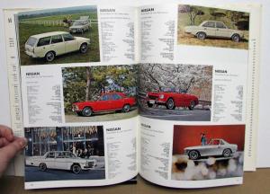 1969 Automotive Yearbook VW Olds Plymouth Ford Dodge Chevrolet AMC Jaguar Jensen