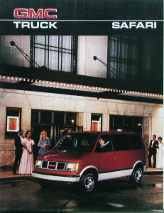 1986 GMC Safari Van Truck Sales Brochure Original