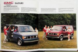 1986 GMC Safari Van Truck Sales Brochure Original