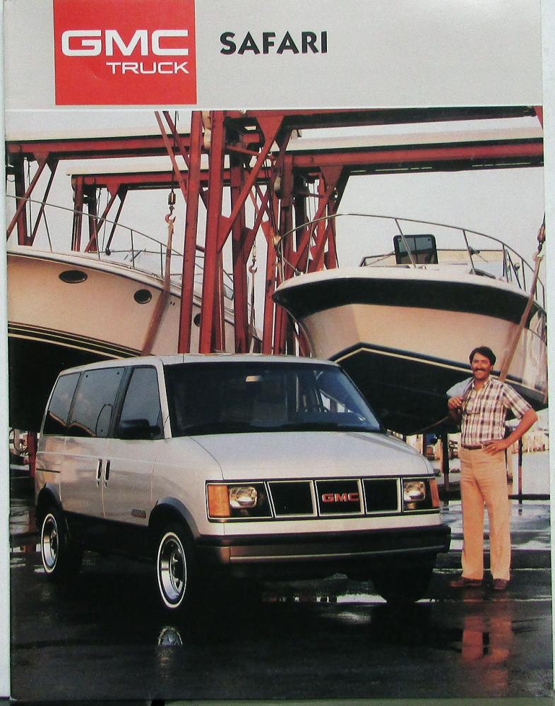 1987 GMC Truck Safari SL SLX SLE Van Sales Brochure Original