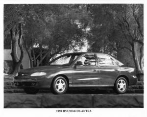 1998 Hyundai Elantra Press Photo 0017