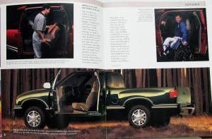 1996 GMC Sonoma Pickup Truck Canadian Sales Brochure Original