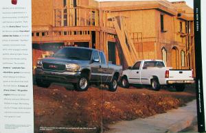 1999 GMC Light Commercial Trucks Vans Sales Brochure Original