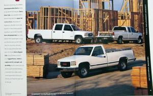 1999 GMC Light Commercial Trucks Vans Sales Brochure Original