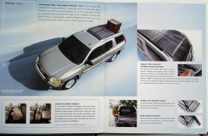 2004 GMC Sierra Yukon Envoy Canyon Savana Safari Sonoma Sales Brochure