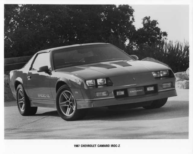 1987 Chevrolet Camaro IROC-Z Press Photo 0525