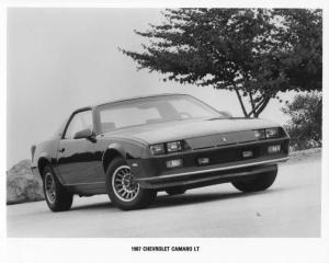 1987 Chevrolet Camaro LT Press Photo 0526