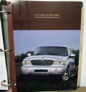 2000 Lincoln Product Portfolio Dealers Album LS Continental Town Car Navigator