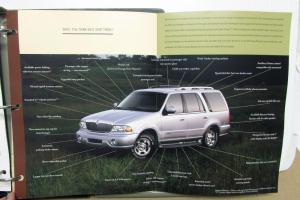 2000 Lincoln Product Portfolio Dealers Album LS Continental Town Car Navigator