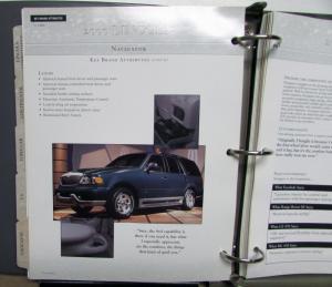 2000 Lincoln Product Portfolio Dealers Album LS Continental Town Car Navigator