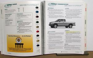 2000 Chevrolet Trucks Product Guide Dealer Album S10 C/K Pickup Silverado