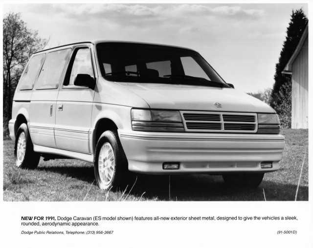 1991 Dodge Caravan ES Press Photo 0290