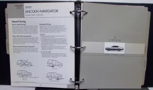 2005 Lincoln Product Portfolio Aviator LS Navigator Town Car