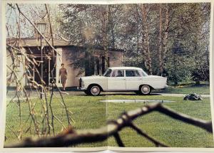 1965-1966 Mercedes-Benz Model 200/230 Sales Folder Brochure - Swedish Text